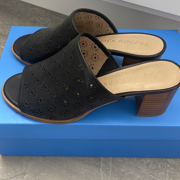 Jack Rogers Sandals - Picture 3 of 4